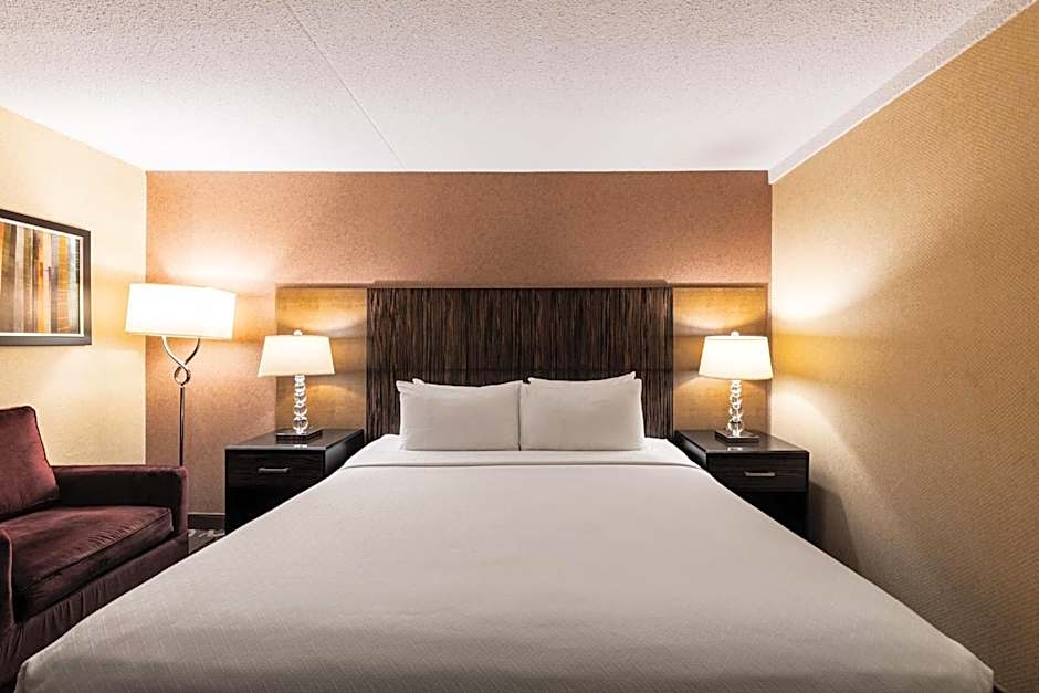 Crowne Plaza Newark Airport By IHG