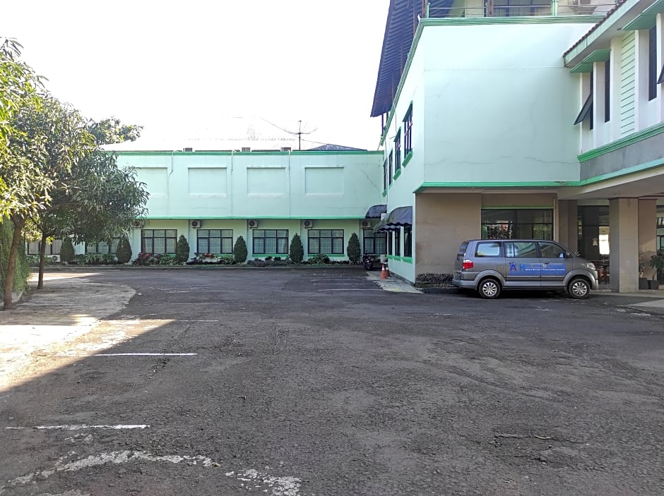Ayong M Linggarjati Hotel