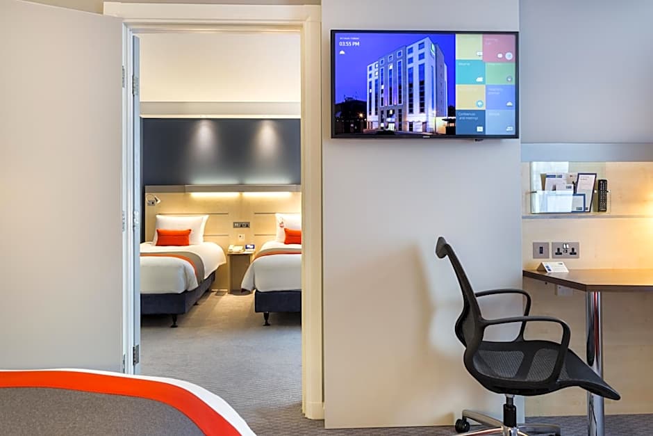 Holiday Inn Express London - Watford Junction By IHG