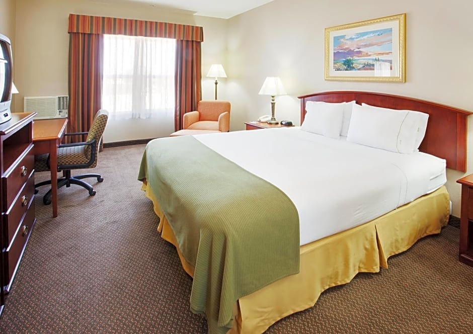 Holiday Inn Express- West Sacramento