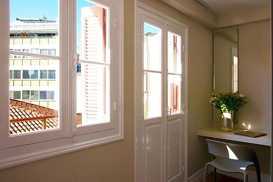 Vrachos Athens Suites