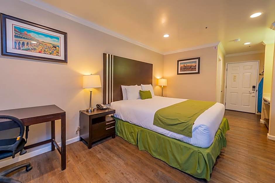 Ocean Pacific Lodge