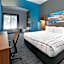 La Quinta Inn & Suites by Wyndham Jacksonville TX