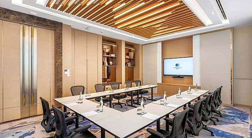 DoubleTree by Hilton Vientiane