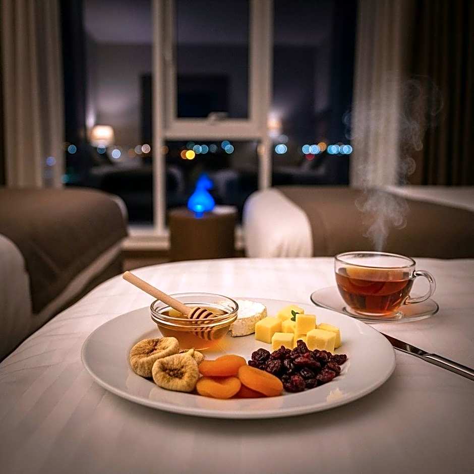 Mito Hotel Season