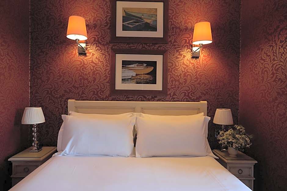 Fermain Valley Hotel