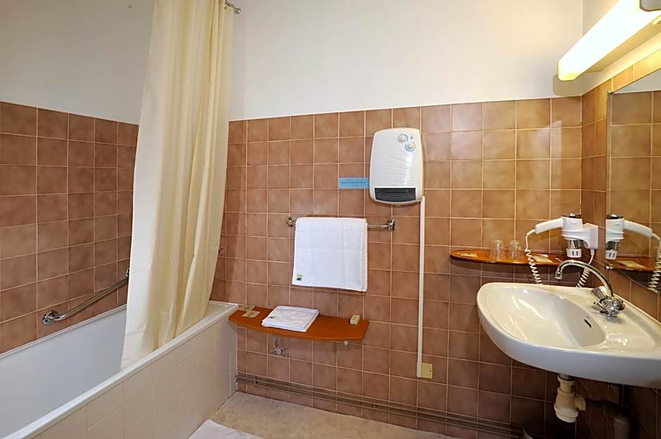 Logis Hotel Des Grands Vins