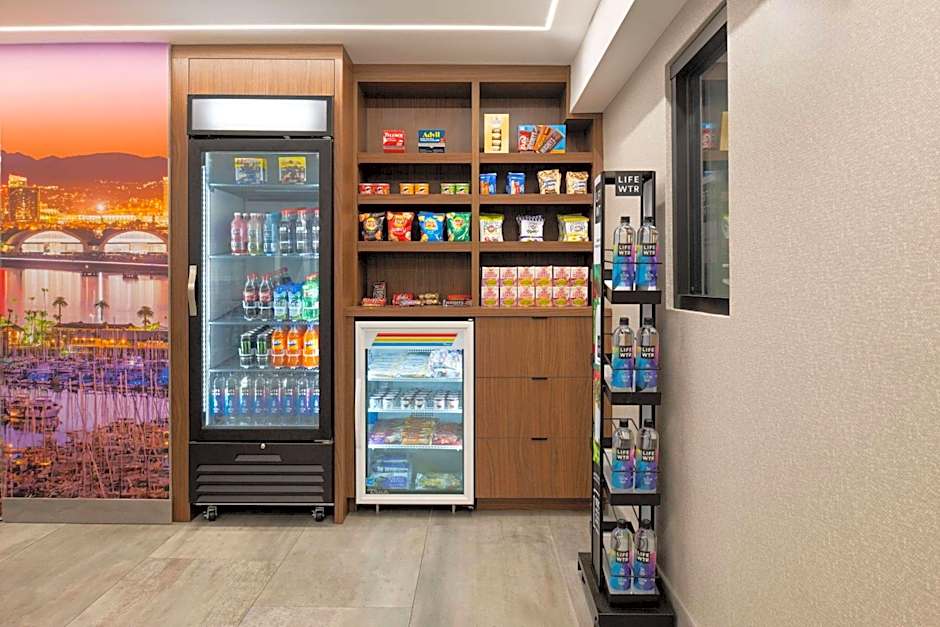 La Quinta Inn & Suites by Wyndham San Diego Scripps Poway