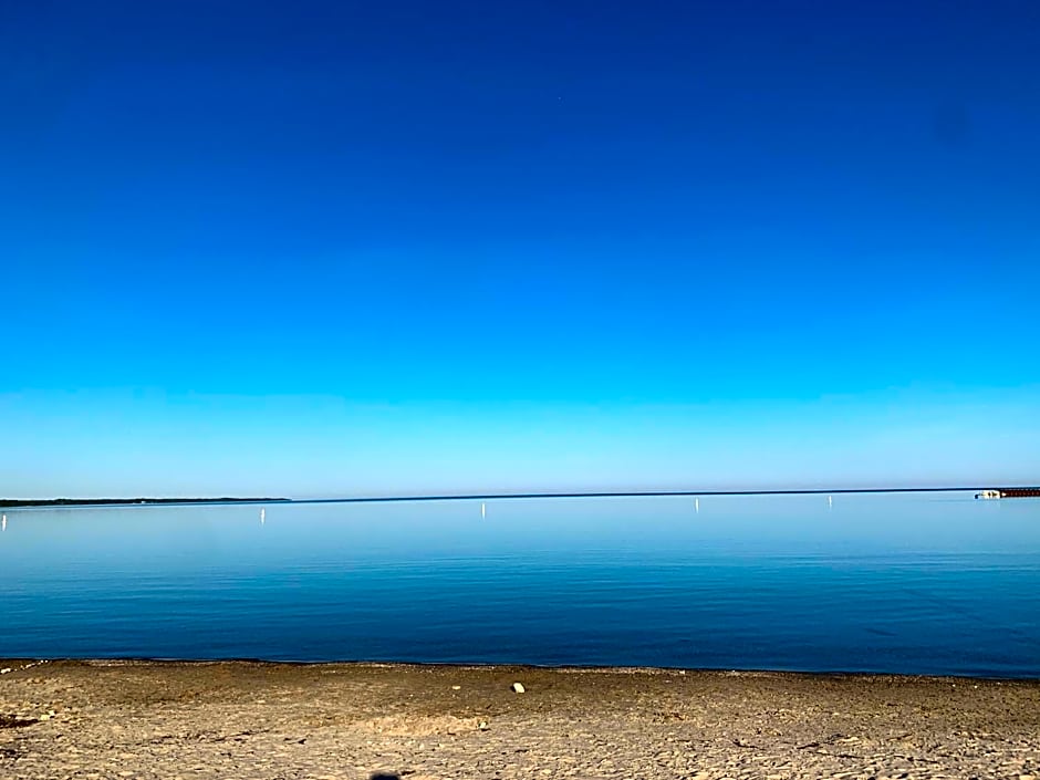Paradise Inn On the Beach