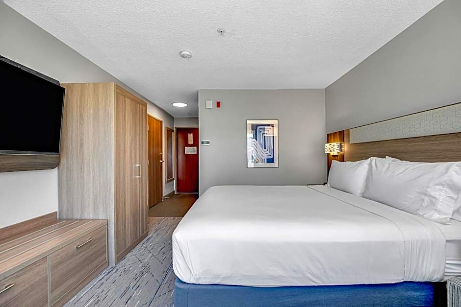 Holiday Inn Express Hotel & Suites Portland - Jantzen Beach By IHG