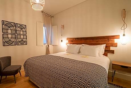 Deluxe 1-Bedroom Apartment