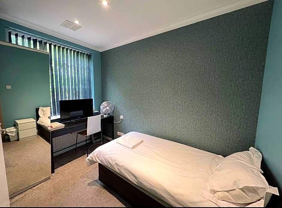 White Rose Hotel & Restaurant - Leeds