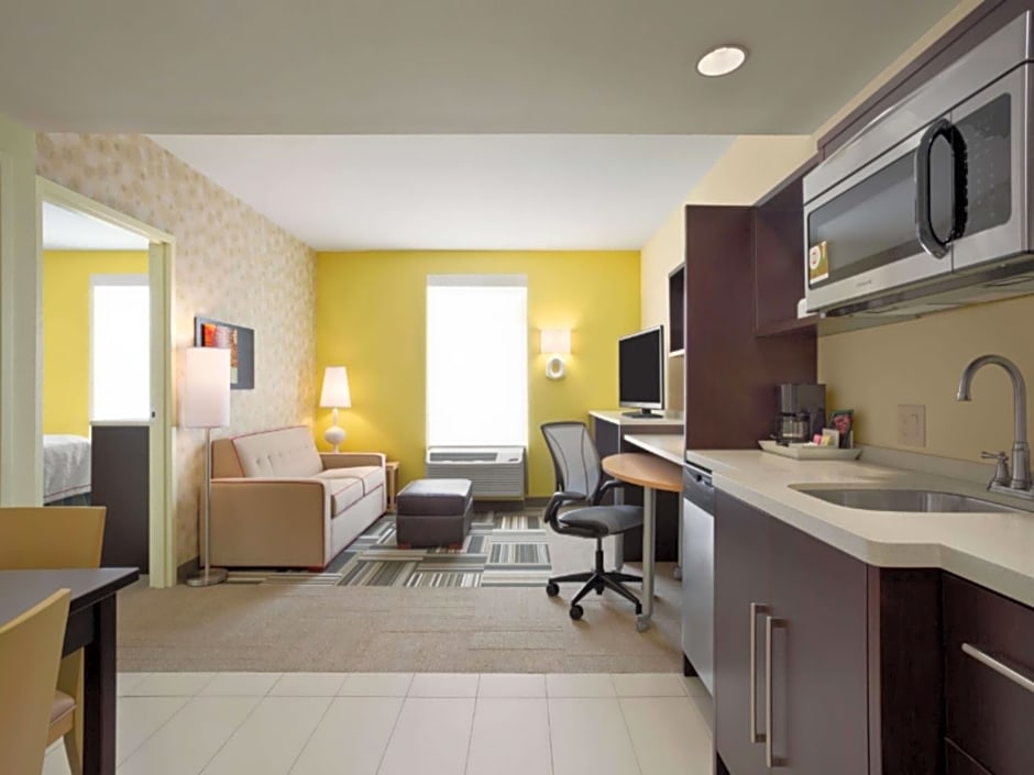 Home2 Suites By Hilton Greensboro Airport