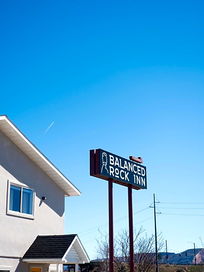 Balanced Rock Inn