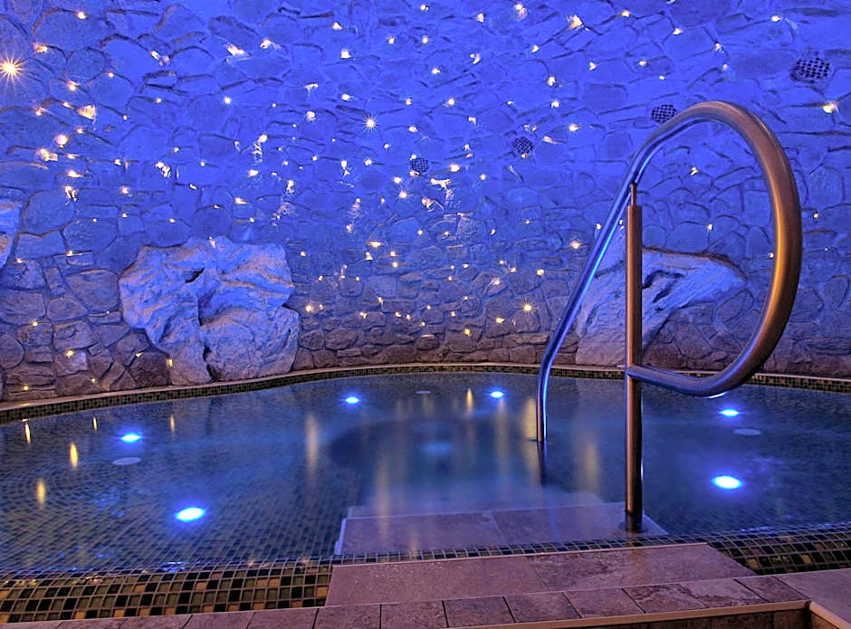 Verwohnhotel Kristall