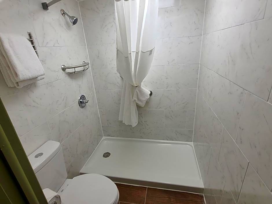 Days Inn by Wyndham Perrysburg/Toledo