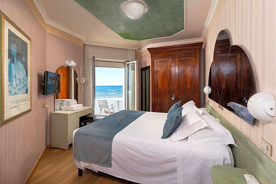Hotel Des Nations - Vintage Hotel sul mare