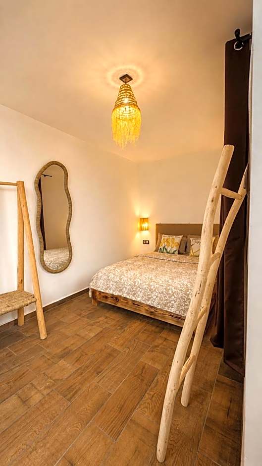 Thayri Hostel - Sea View