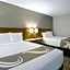 Rodeway Inn & Suites Grand Rapids Southeast
