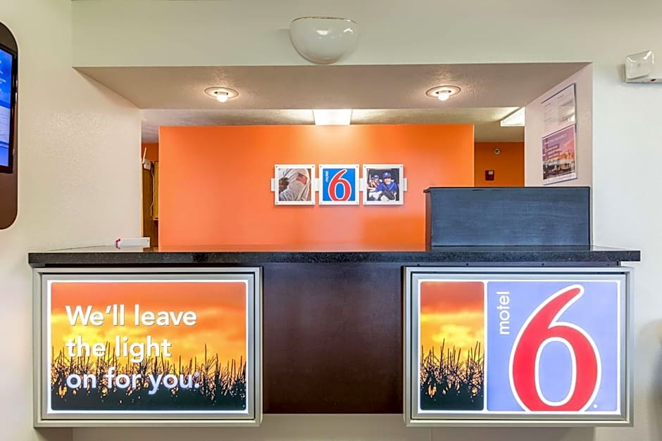 Motel 6-Percival, IA