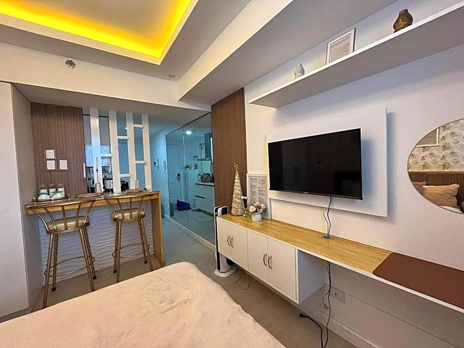 Chic Hideaway at Azure North Bali Tower