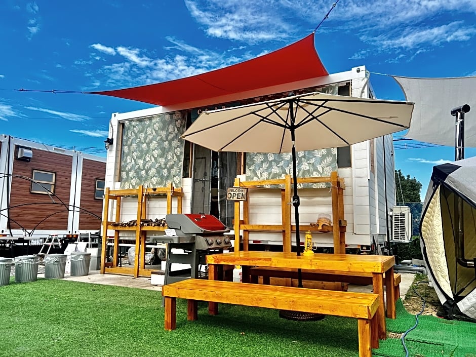 Glamping Village LEAF