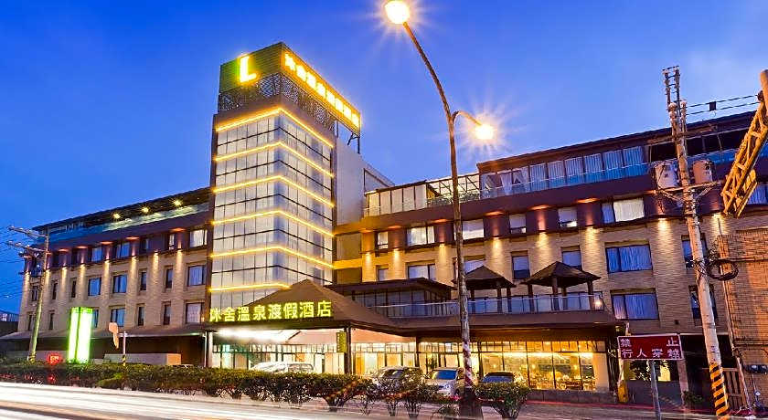 The Loft Seaside Suite