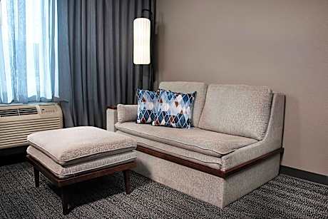 Room, 1 King Bed with Sofa bed (Mobility/Hearing Accessible, Tub) (1 King Bed and 1 Double Sofa Bed)