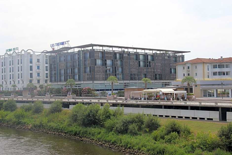 Les Thermes