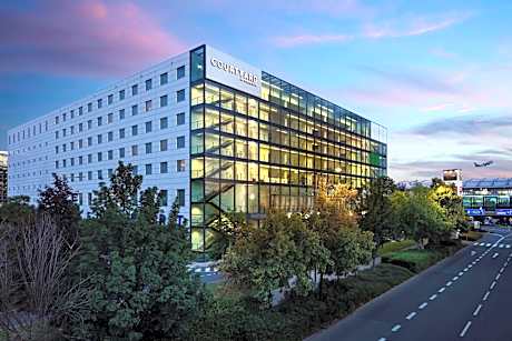 Courtyard By Marriott Prague Airport