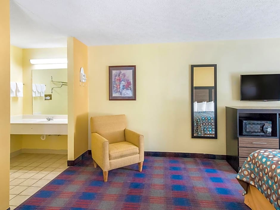 Americas Best Value Inn - Clayton