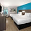 La Quinta Inn & Suites by Wyndham Houston Stafford Sugarland