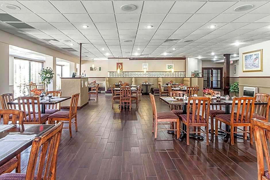 Quality Inn & Suites Conference Center