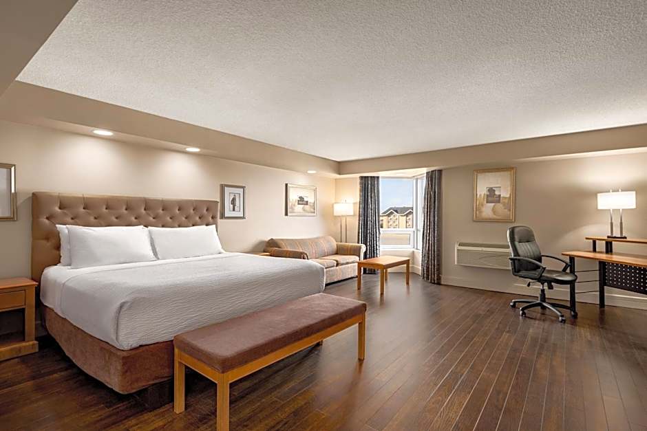 Royal Hotel West Edmonton, Trademark Collection by Wyndham