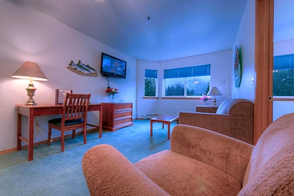 Frontier Suites Hotel in Juneau