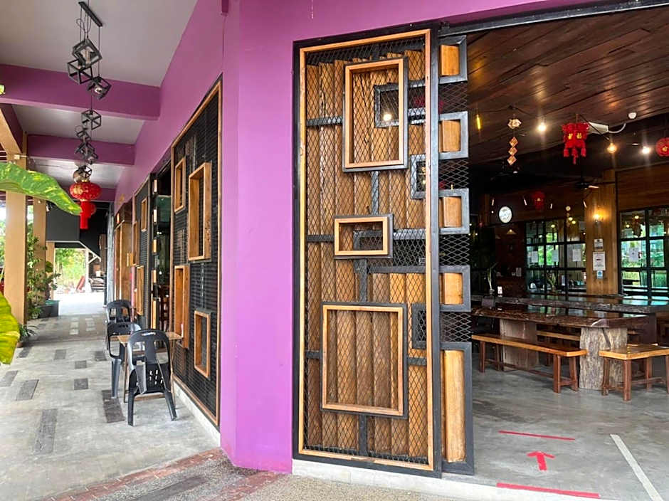 Capital O 89333 Musse Hotel