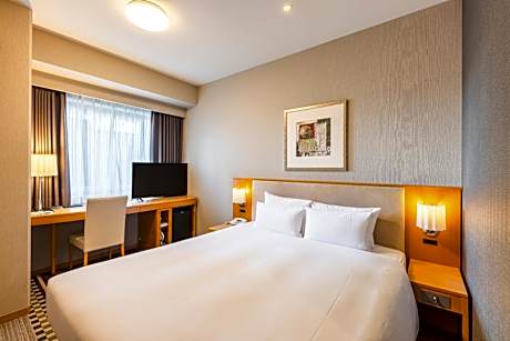 Standard Queen Room - Non-Smoking