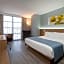 Wingate by Wyndham Long Island City
