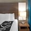 La Quinta Inn & Suites by Wyndham Forsyth