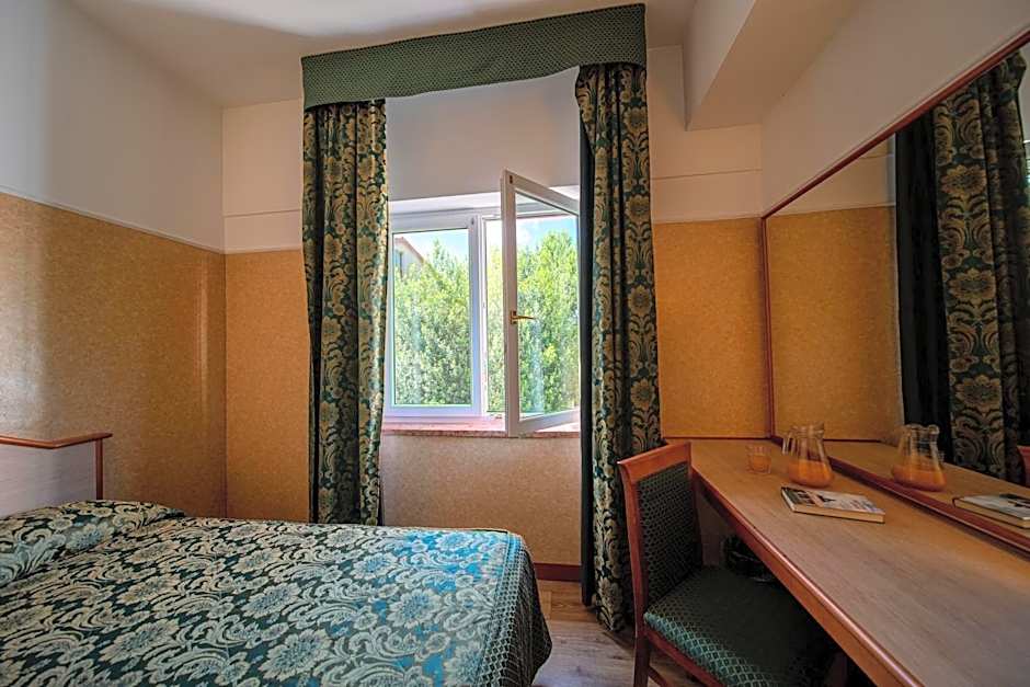 Hotel Mary