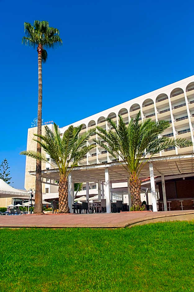 Ajax Hotel