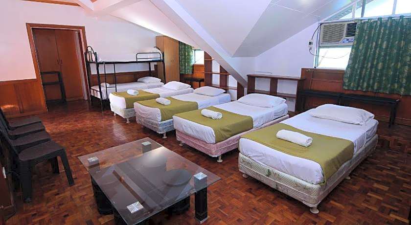 Tahanan Lakeview Hotel