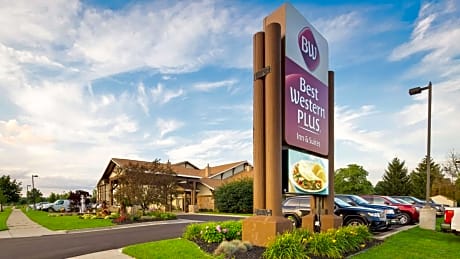 Best Western Plus Holland Inn & Suites