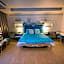 Alvarez Hotel
