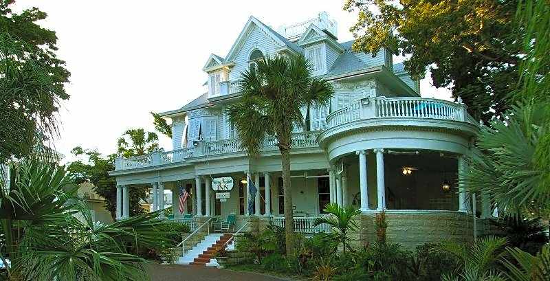 Amsterdam s Curry Mansion Inn