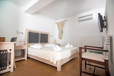 Suite with Private Pool