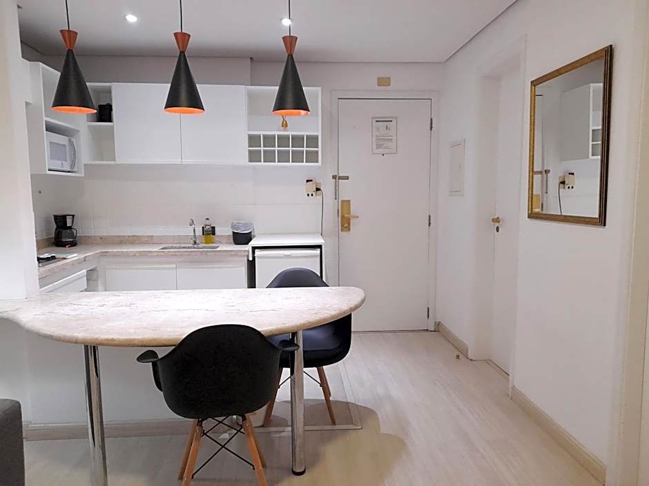 INCRIVEL Flat proximo Shoppings JK e Vila Olimpia