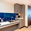 Hyatt House Leeds Aparthotel