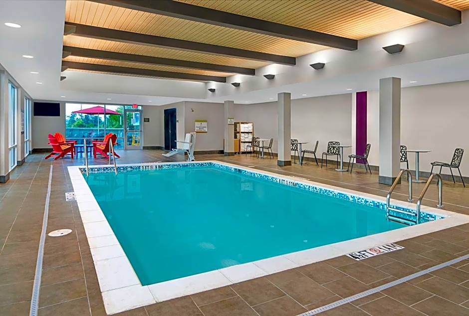 Home2 Suites by Hilton Asheville Airport