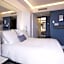 Golden Tulip Hotel Central